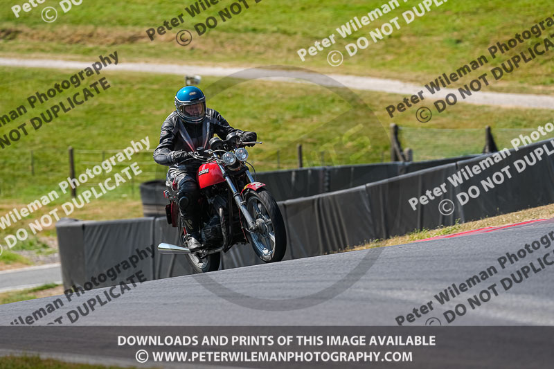cadwell park;cadwell park photographs;cadwell trackday photographs;enduro digital images;event digital images;eventdigitalimages;peter wileman photography;racing digital images;trackday digital images;trackday photos